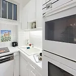 1-Bedroom Apartment With Sea View On La Croisette